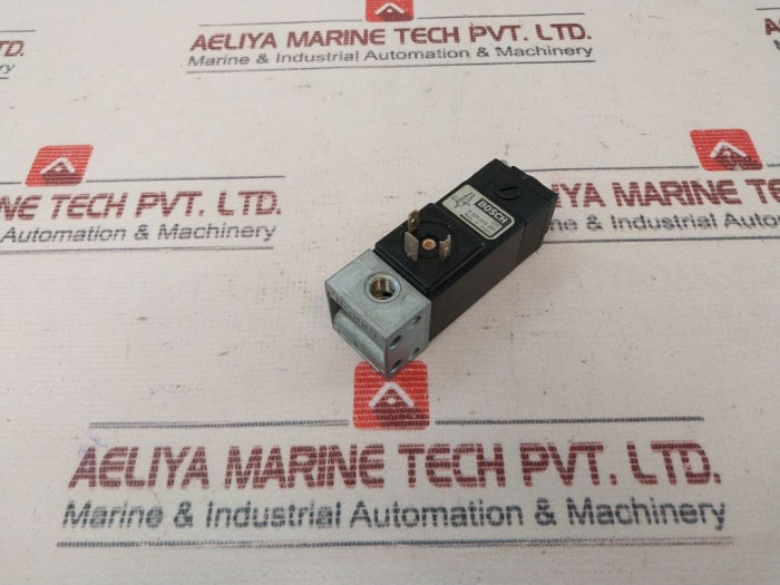 Bosch 0 820 005 201 Directional Valve