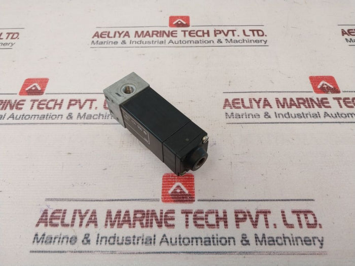 Bosch 0 820 005 201 Directional Valve