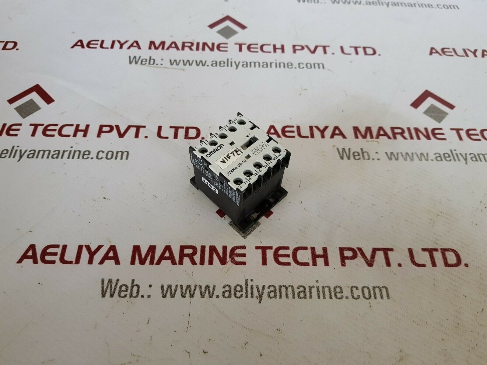 Omron J7Kna-09-10 Contactor Relay