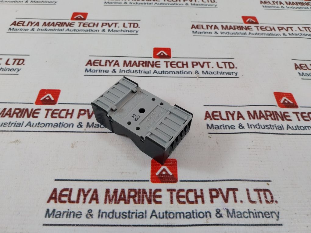 Comat Releco S3-b 10A/300V Socket For 11-pin Relay