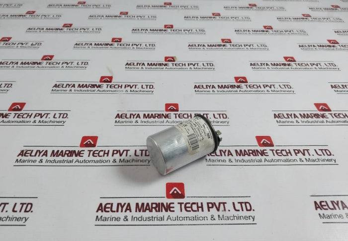 Csc 628318-305 Capacitor 15.0 Microf 370Vac/B