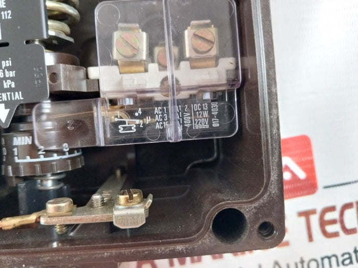 Danfoss Rt 112 Pressure Switch 17-5191, 400V