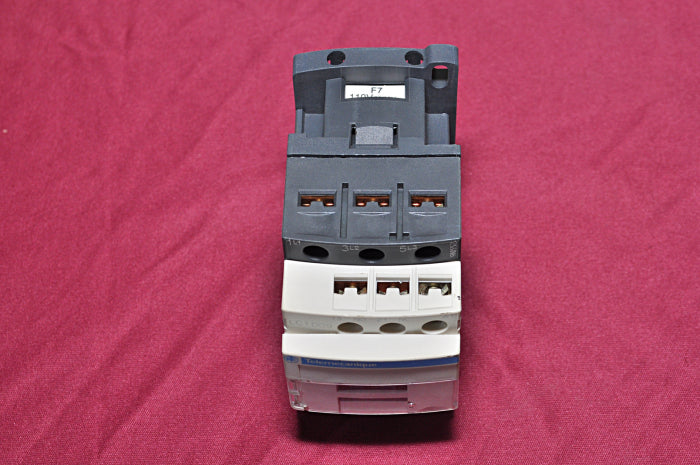 Telemecanique/schneider electric square D lc1 d09f7 contactor