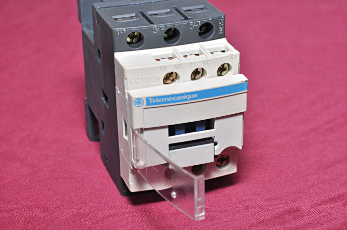 Telemecanique/schneider electric square D lc1 d09f7 contactor