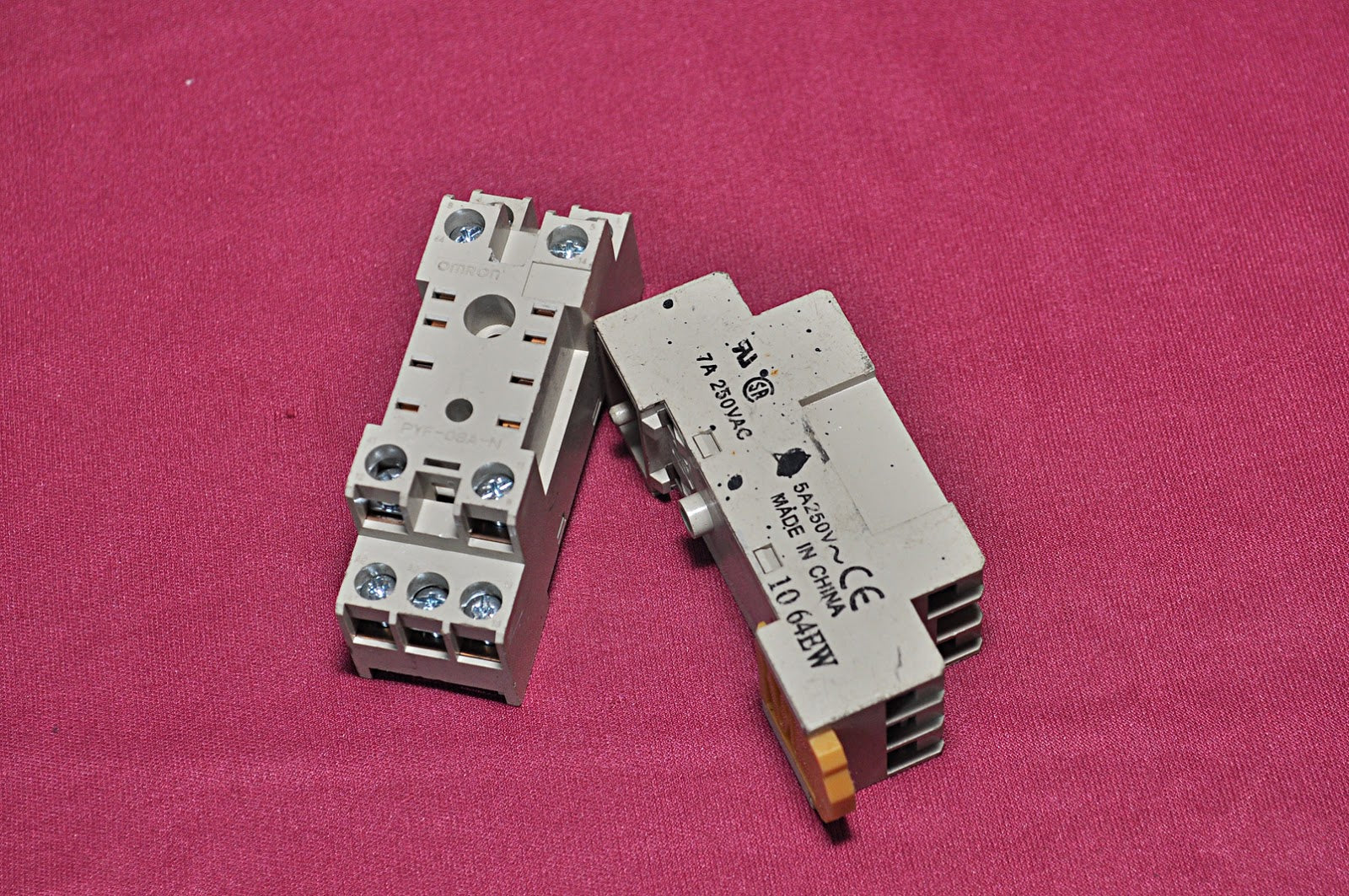 Lot of 3X OMRON PYF08A-N Relay Coil Socket 7A 250VAC