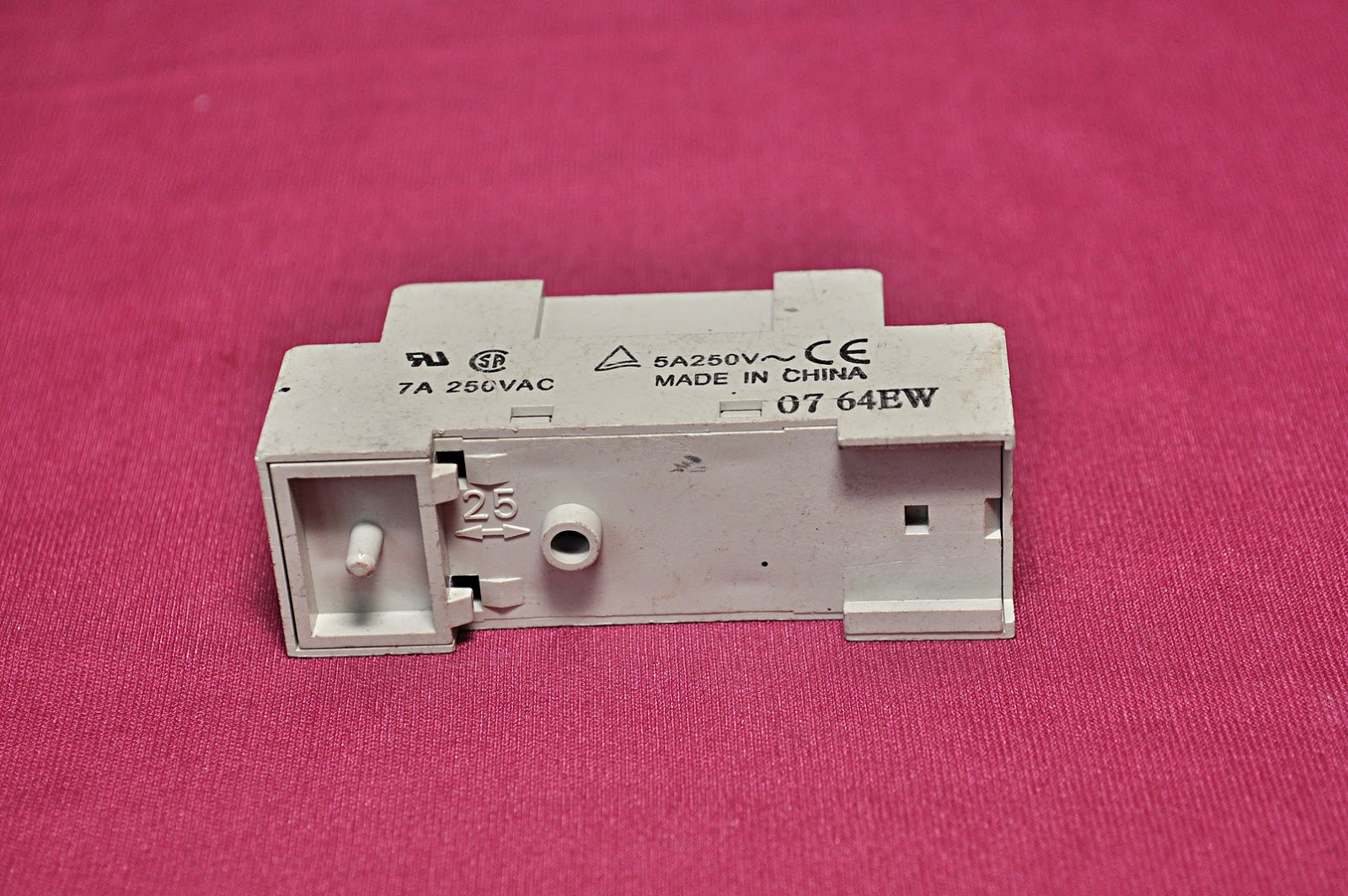 Lot of 3X OMRON PYF08A-N Relay Coil Socket 7A 250VAC