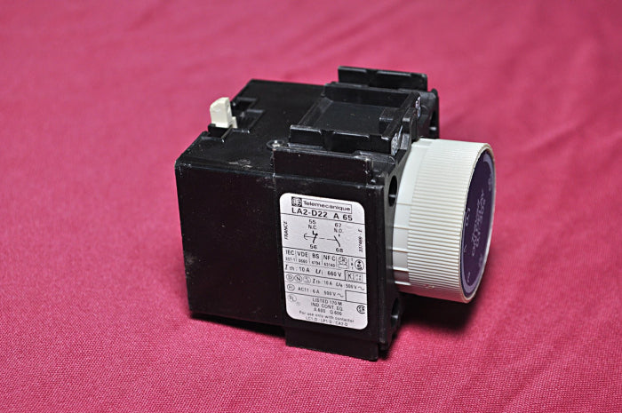 Telemecanique la2-d22 a65 time delay module