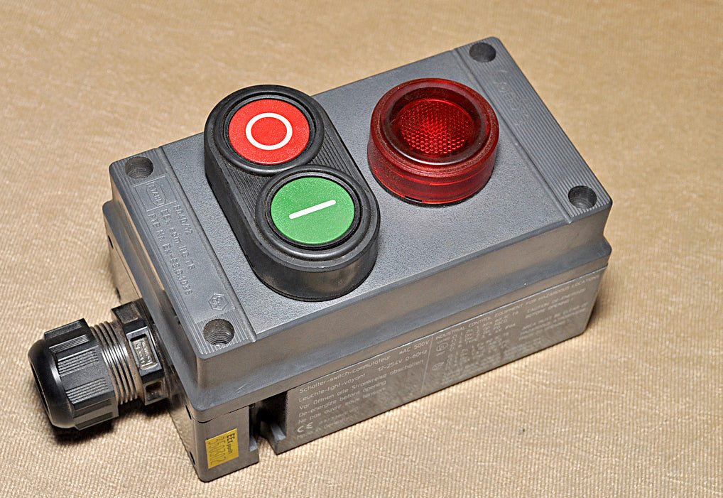 R.Stahl 8040/12 Consig Push Button 12-254V