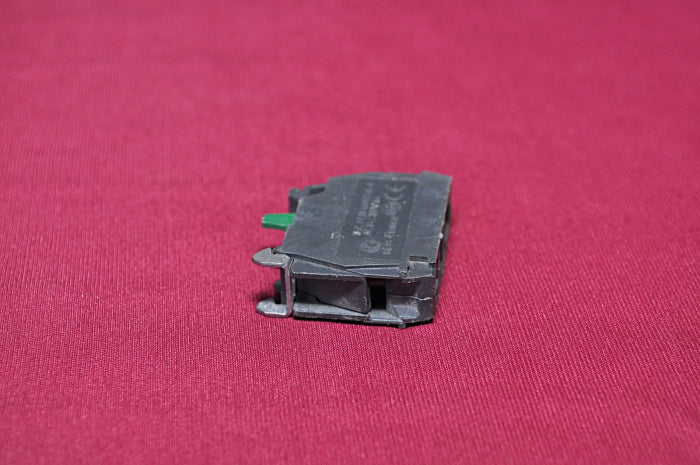 Lot of 3X Telemecanique Schneider Electric Zbe-101 Contact Block 240v 3a