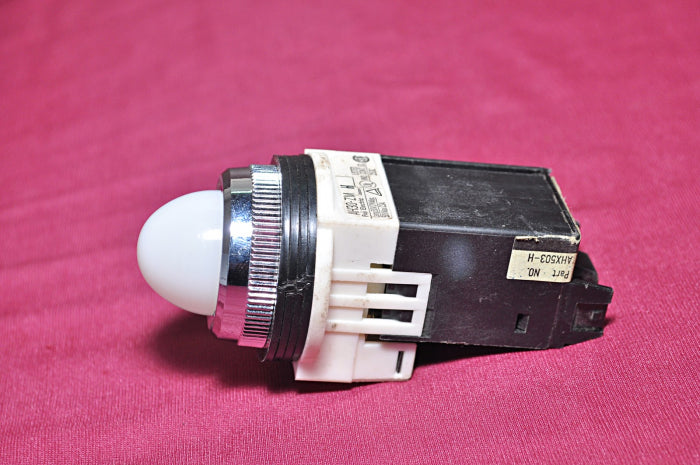 Fuji Electric White Indicator Command Switch Ah30-zm H