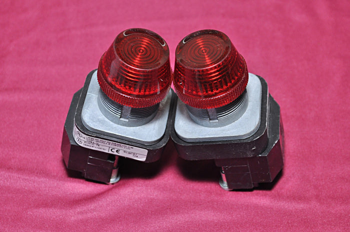 Lot Of 2X Allen-bradley 800T-p16R Series N Red Pilot Light