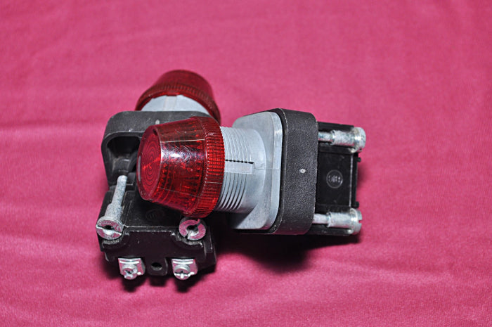 Lot Of 2X Allen-bradley 800T-p16R Series N Red Pilot Light