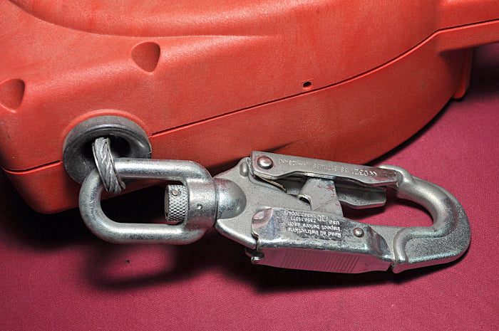 Rebel 3590670 self-retracting lifeline
