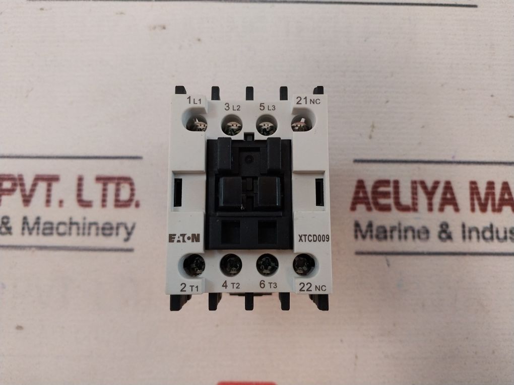 Eaton XTCD009 Moeller Series Contactor 110V 50/60Hz