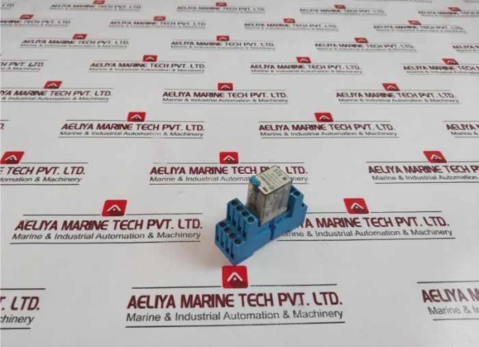 Finder 55.32.9.024.0040 Power Relay With Socket 94.84.1 10A-250V 24Vdc