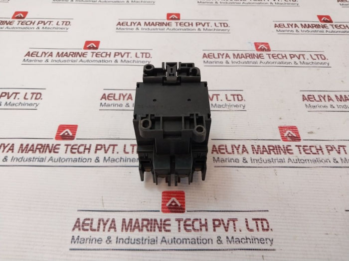 Fuji Electric Sc-05 Contactor 4Nc0G0#20, 400-440V 60Hz