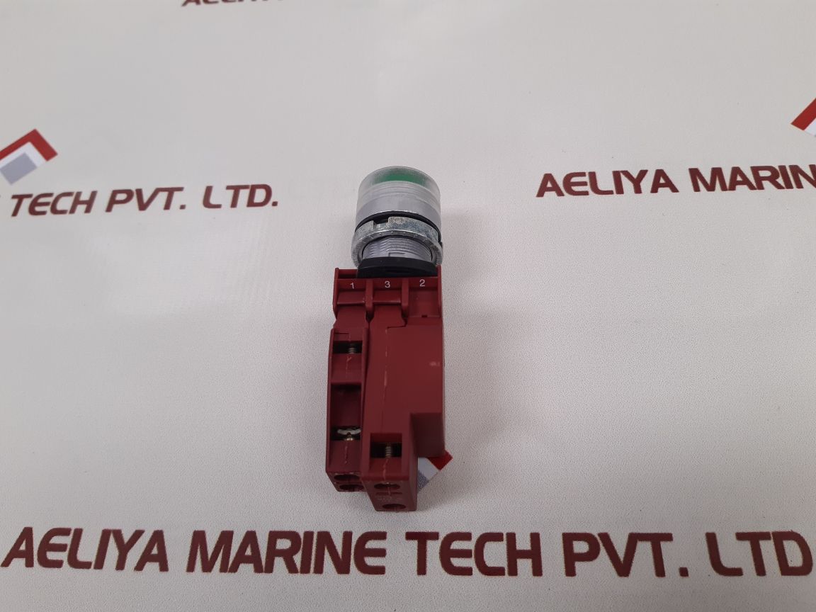 Cema p9ptnvn lamp holder with p9b11vn contactor block