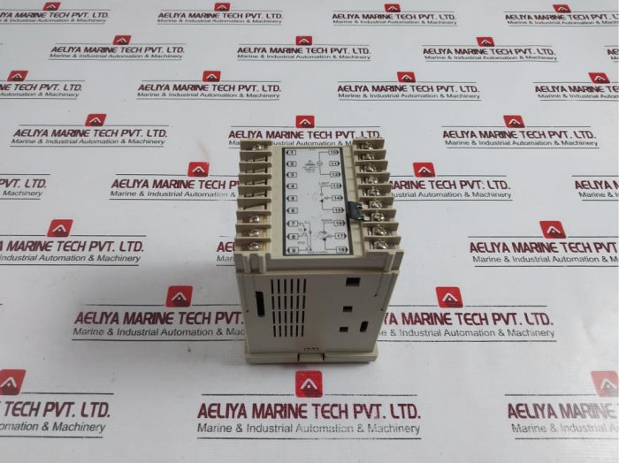 Hanyoung Hy-8200S-fpmor04 Thermostat Controller 0 To 99°C Pt100 Input 240V