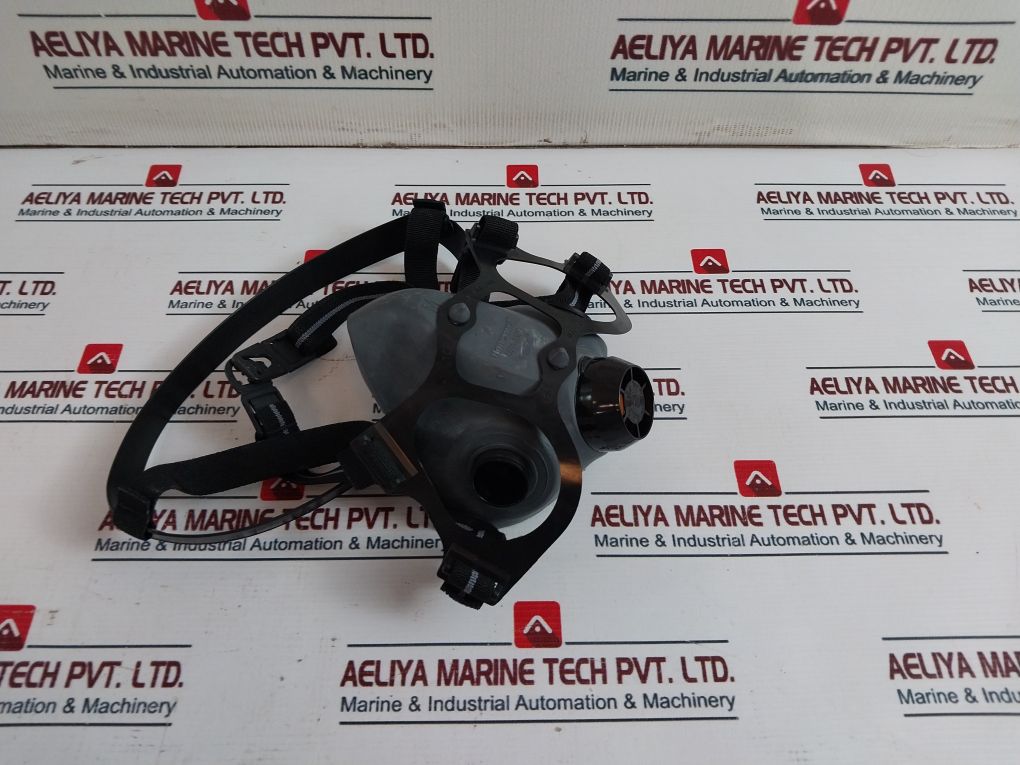 Honeywell 5500-30M Half Mask Respirator 5500-11M