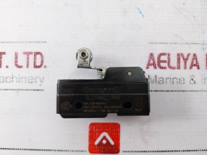 Honeywell Bz2Rw822 Roller Lever Micro Limit Switch 15A 125-480Vac