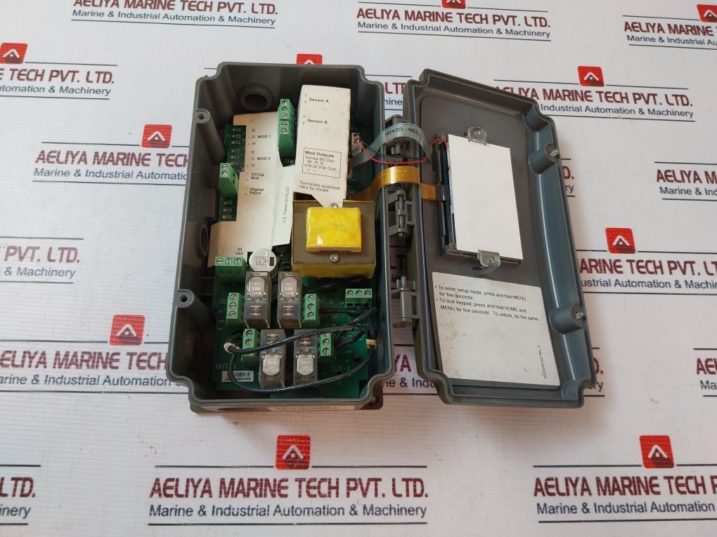 Honeywell Nema 4X Electronic Temperature Controller T775B2024