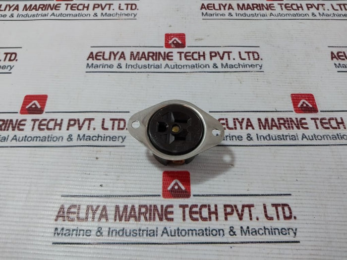 Hubbell 316-0177 Receptacle Elec Socket Connector 125V 15A