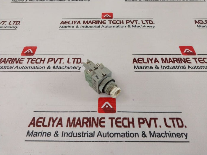 Idec Aolw Pilot Light Pushbutton Control Unit Aolqw2B9911-c-12V 10A 600V
