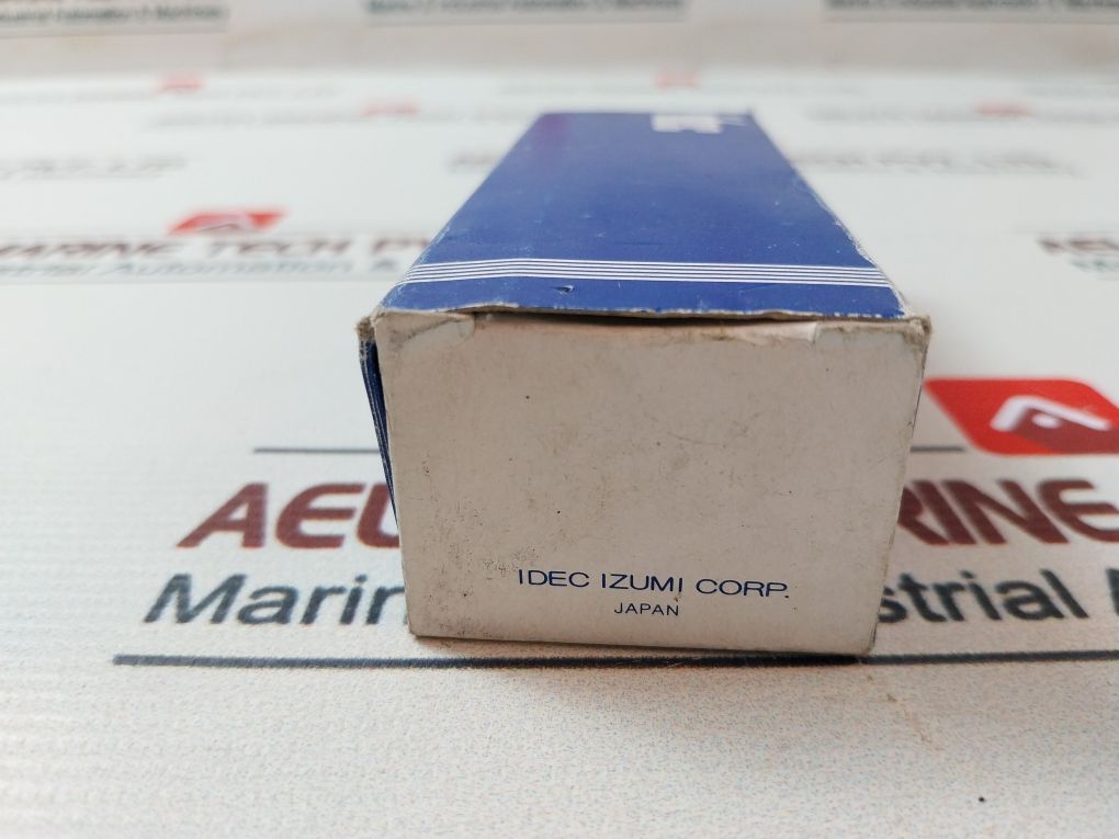 Idec Aolqw2B3311 Pushbutton Control Unit Lamp 5-30V 1W Max