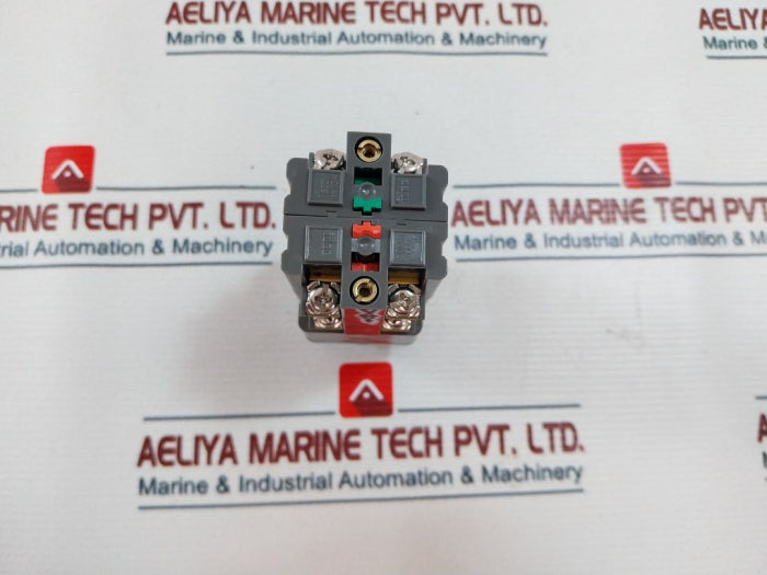 Idec Aon Pushbutton 600V 10A
