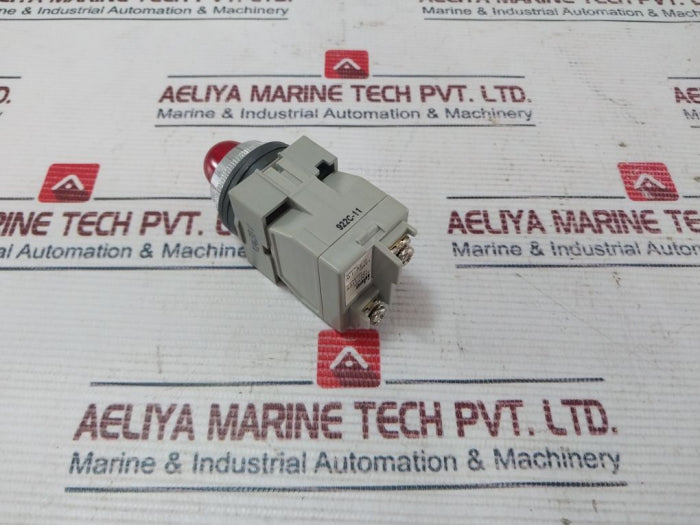 Idec Aps Red Pilot Light Control Unit 6.3V 1W