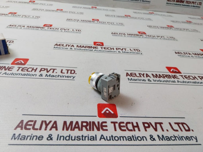 Idec Apw1B33Y Yellow Pushbutton Switch Control Unit