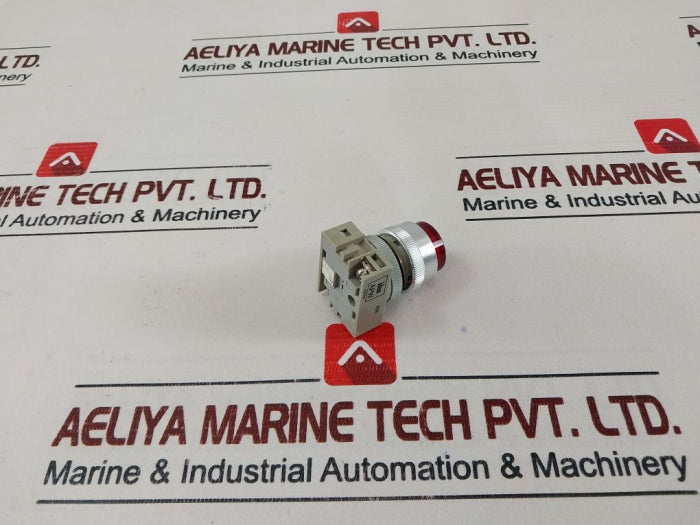 Idec Apw 188-r Push Button Switch Control Unit 5-30V