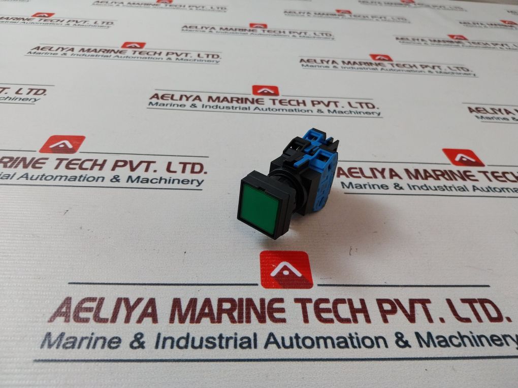 Idec Hw2L-m120Q4G Pushbutton Switch 24V