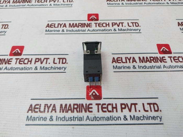 Idec Mc2D-m60B Lighted Switch Control Unit
