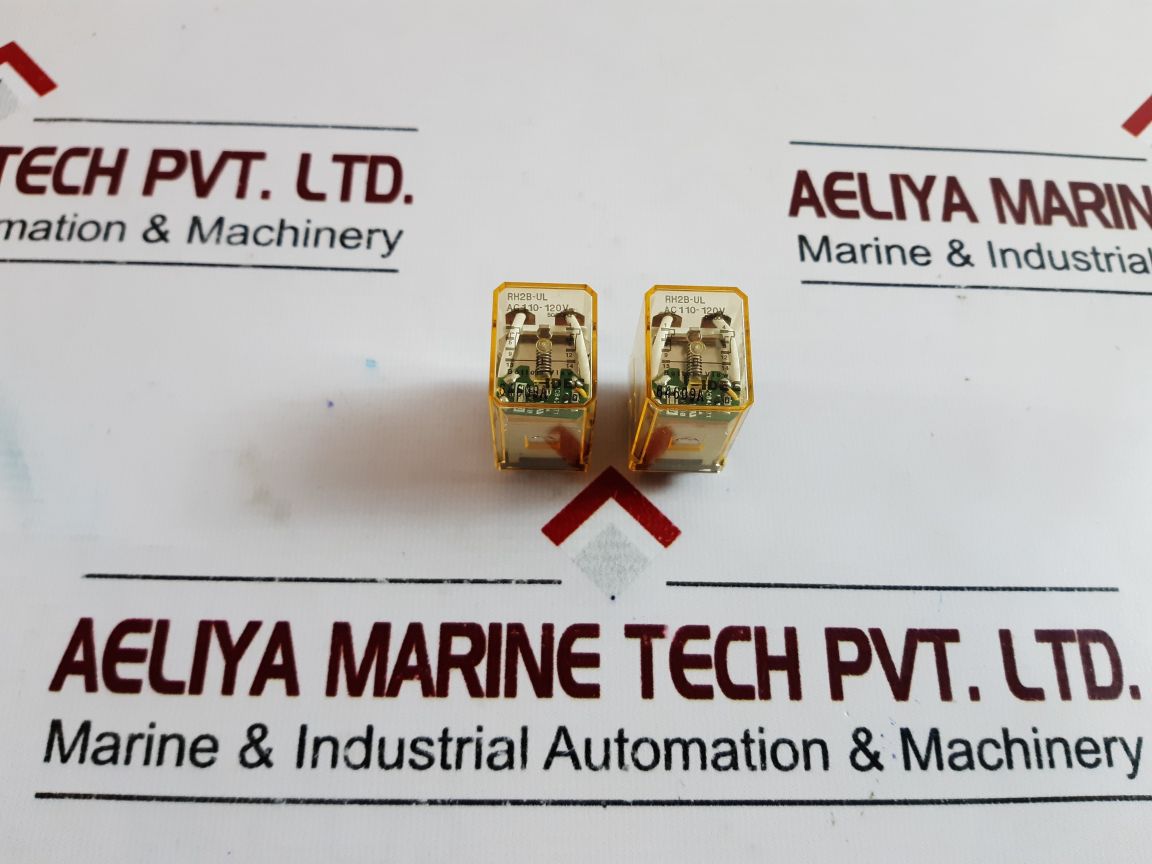 Lot of 2X IDEC RH2B-UL Plug-in Power Relay AC 110-120V 50/60HZ