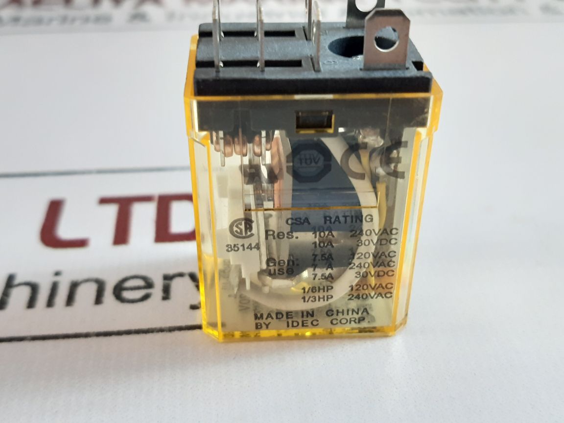 Lot of 2X IDEC RH2B-UL Plug-in Power Relay AC 110-120V 50/60HZ