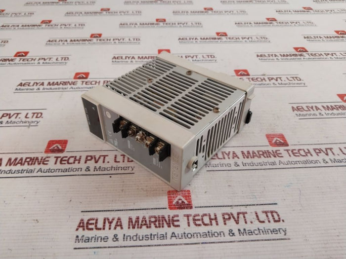 Keyence Ms-h100 4.5A Switching Power Supply 100-240Vac 50/60Hz 1.5A