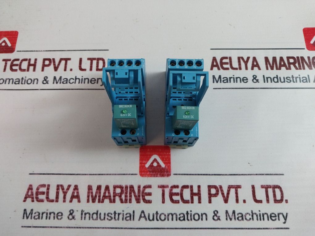 Lot Of 2X Finder 94.04 Relay With Base 10A 300V