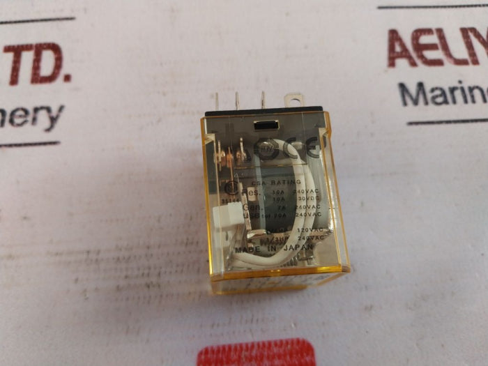 Lot Of 2X IDEC RH3B-U Power Relay 10A 240 VAC