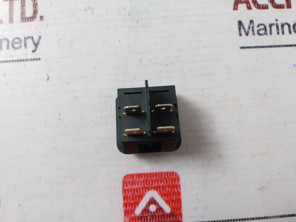 Lot of 2X Soken RK1-05 Rocker Switch 10001037560