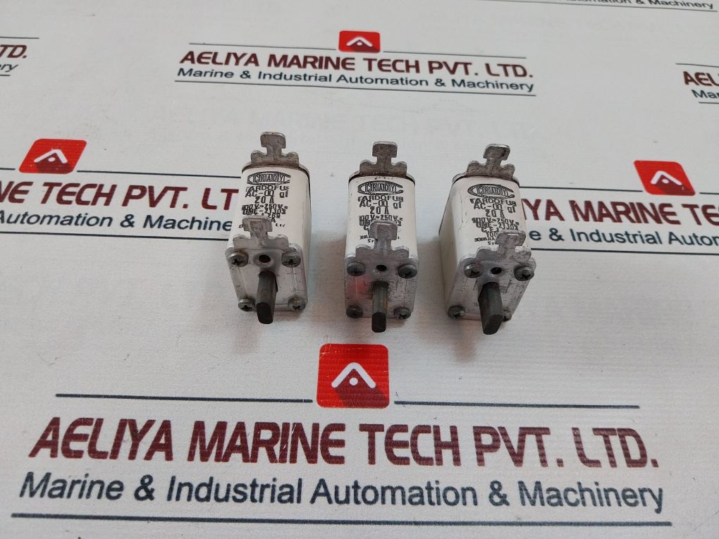 Lot of 3X Crady Ac-00 Gl Fuse 20A 500V