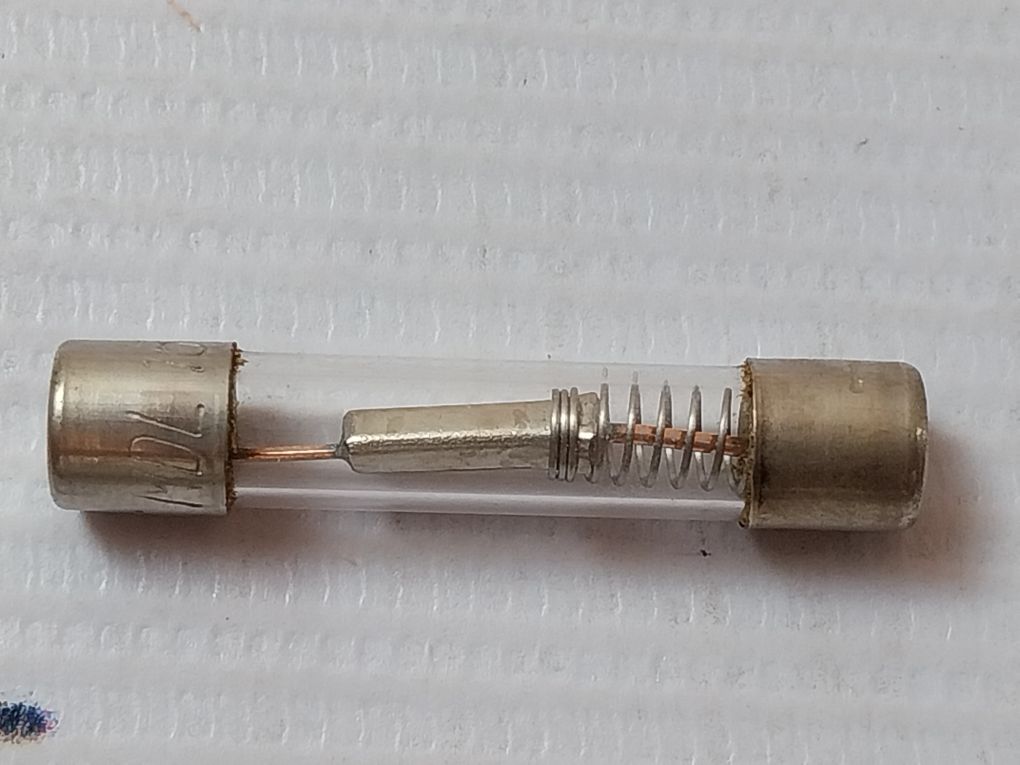 Lot Of 4X Bussmann Mdl 15 Dual Element Fuses 70W