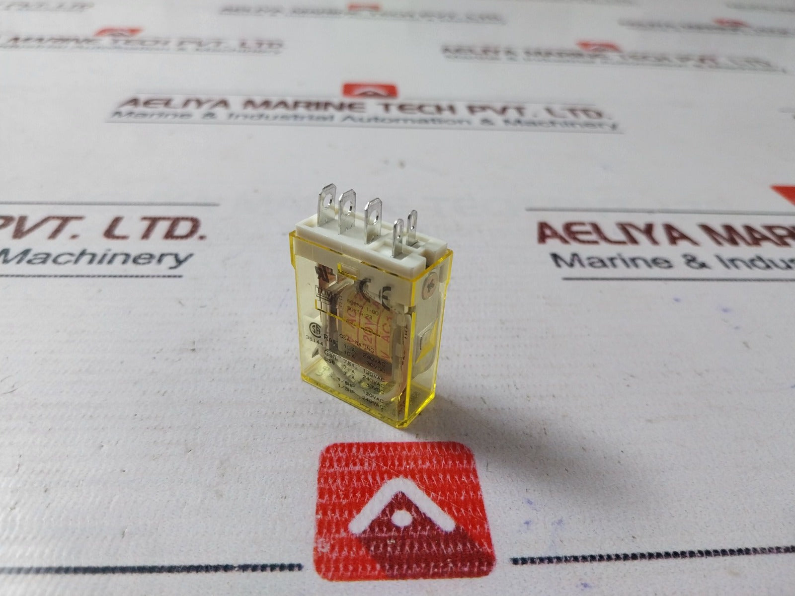 Lot of 5X Idec RH1B-U General Purpose Relay AC120V 50/60Hz