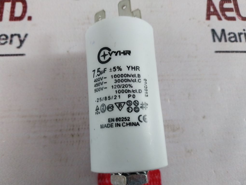 Lot of 7X VYHR Motor Capacitor B E12 250VAC 7 Mf tolerance 5% YHR 450 WVAC