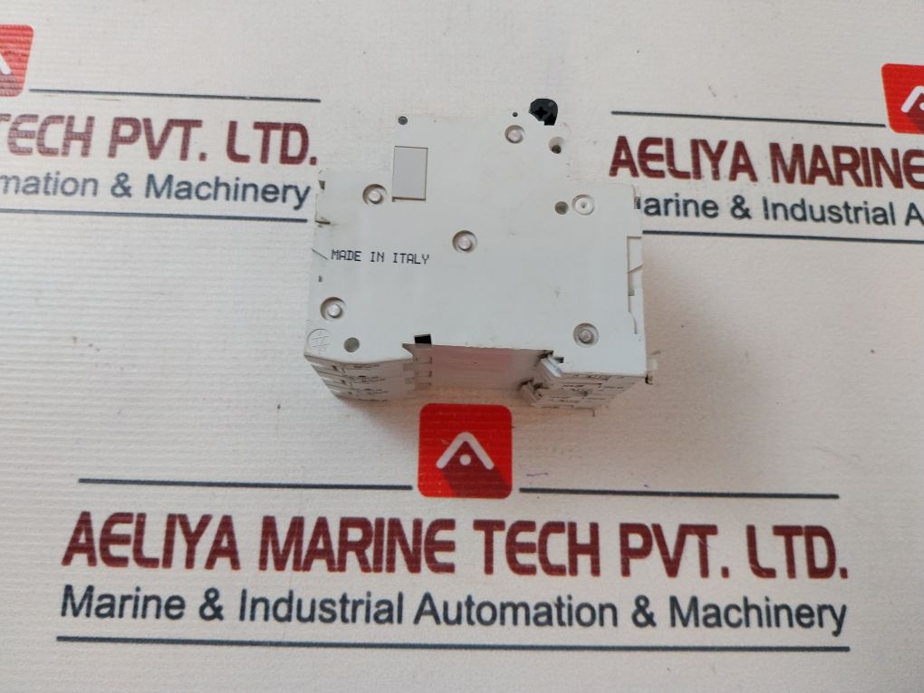 Merlin Gerin C60H Circuit Breaker C 8315 V