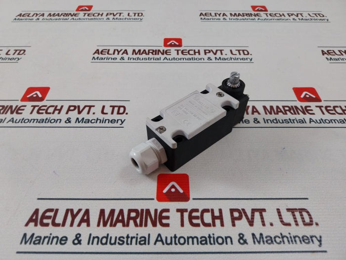 Moeller I-at4 Internal Switch For Bun Divider Machine Bakery Limit Lever Switch