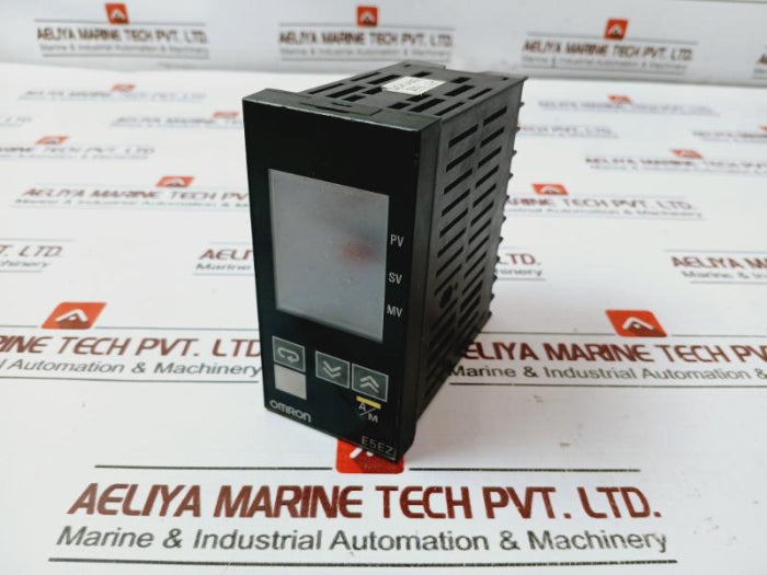 Omron E5Ez-prr203T Temperature Controller 100 To 240 Vac~ 50/60Hz 10Va