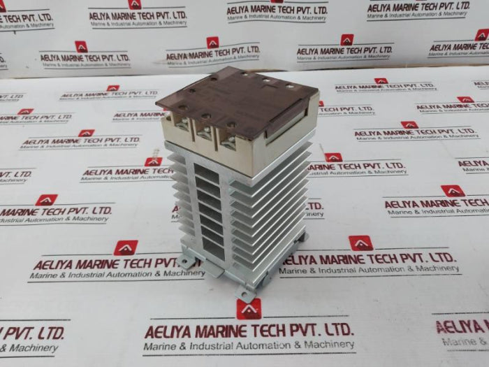 OMRON G3PB-515B-3N-VD Solid State Contactor AC200-480V Input DC12-24V
