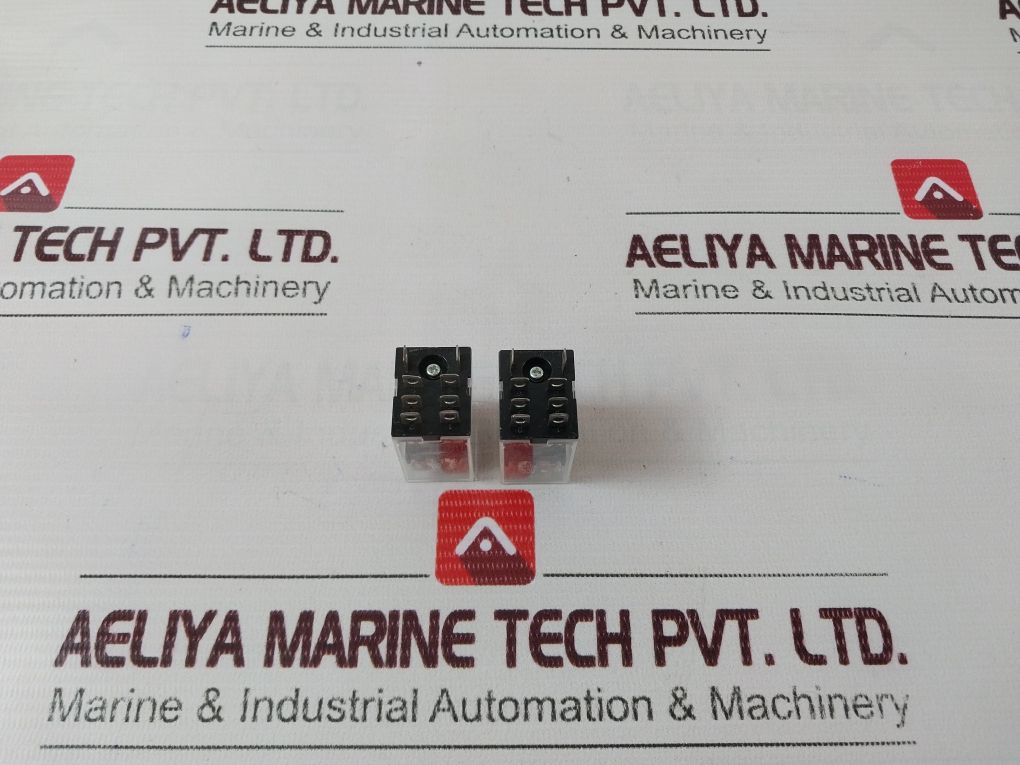 Lot Of 2X Omron Ly2N-d2 General Purpose Relay 12A 240Vac