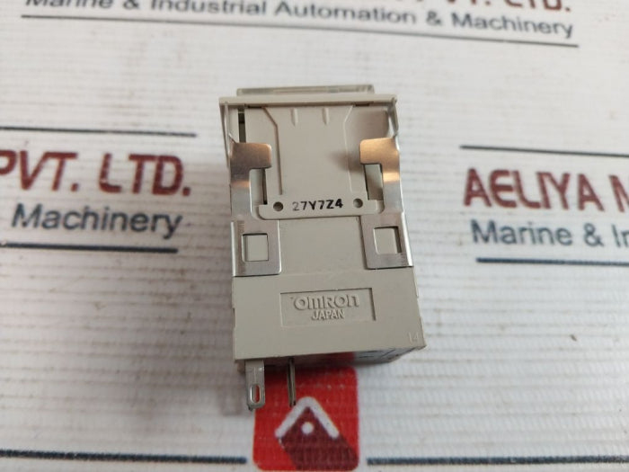 Omron M2Pj-701 Lighted Pushbutton Switch Lamp Max 28V/1.2W